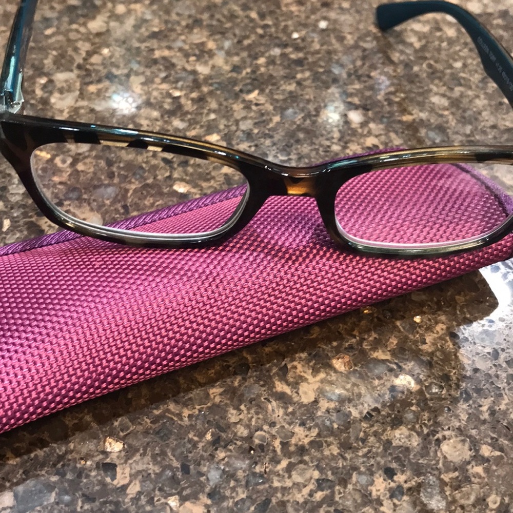 Colleen Tort M Readers +1.25